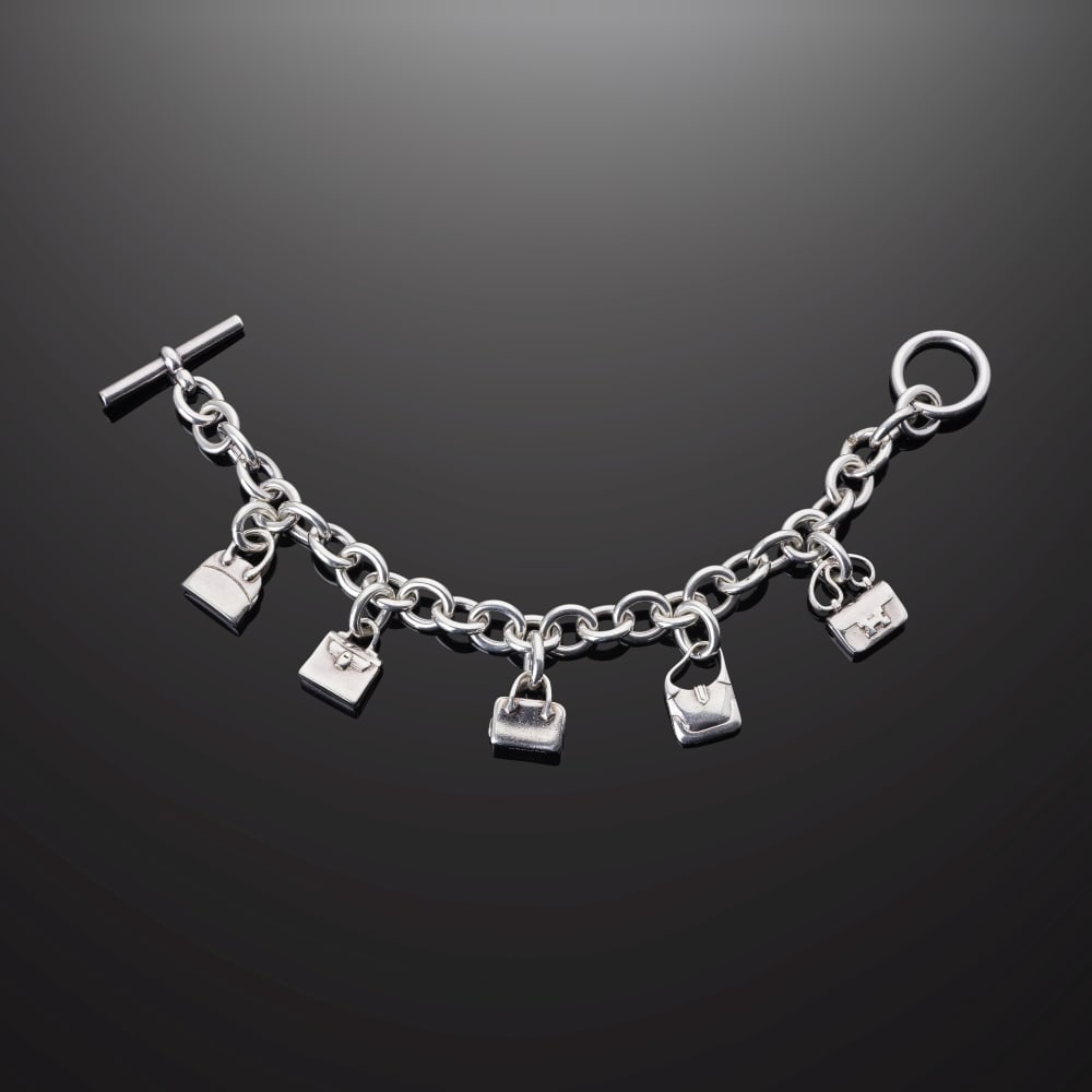 Hermès Paris. Bracelet Amulettes PM en argent 925 °/°°. Hermès Paris. A... (1 of 1)