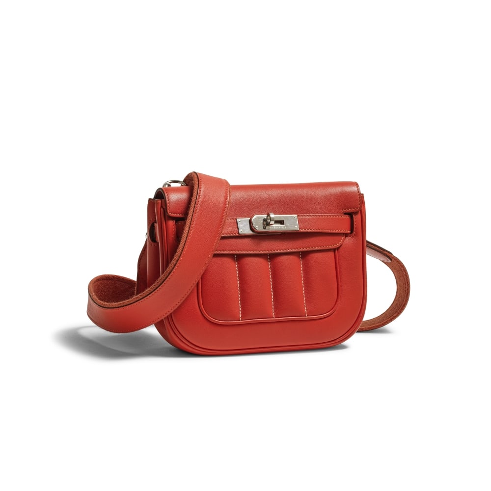 Hermès Paris, année 2014. Sac Berline Mini 20 en veau Swift Capucine. Hermès Pari...: Hermès Paris, année 2014. Sac Berline Mini 20 en veau Swift Capucine. Hermès Paris, year 2014. Berline Mini 20 bag in Swift Capucine calfskin. Condition grade: A -. Bandoulière. Sh