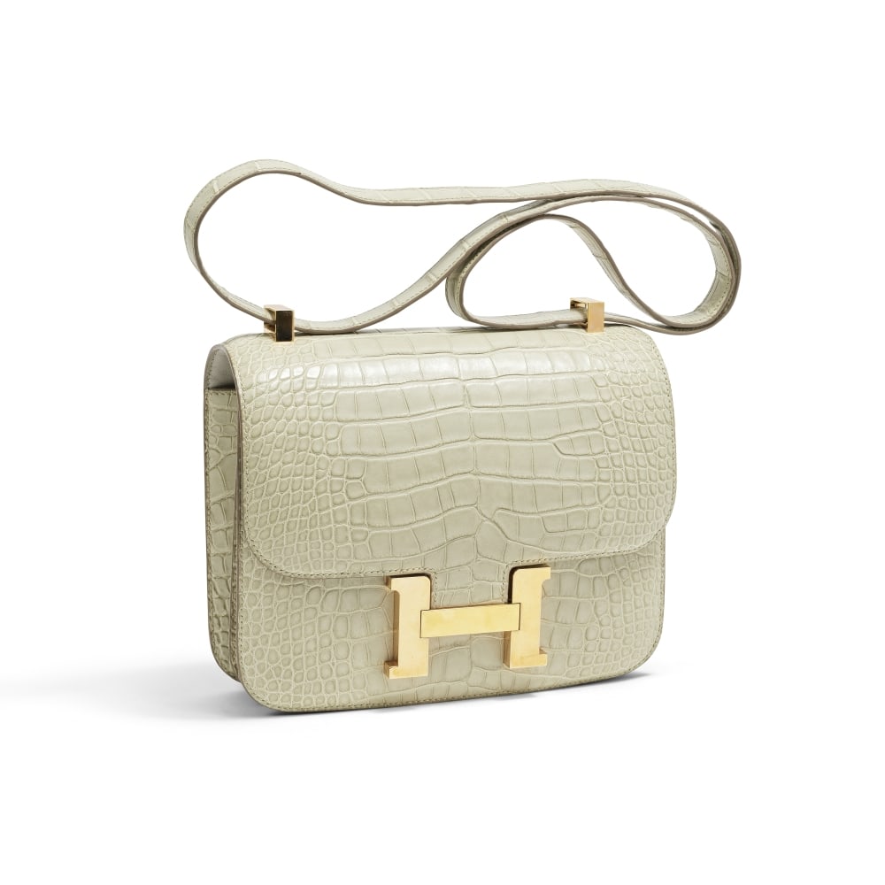 Hermès Paris, année 2018. Sac Constance 23 en Alligator béton. Hermès Paris,... (1 of 1)