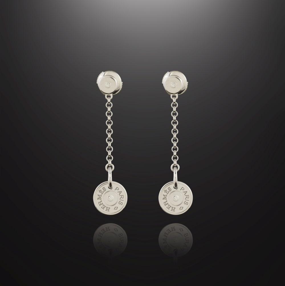 Hermès Paris. Boucles d'oreilles Hermès Ex-Libris Clou de Selle en or blanc 750 °...: Hermès Paris. Boucles d'oreilles Hermès Ex-Libris Clou de Selle en or blanc 750 °/°° serti de diamants. Hermès Paris. Hermès Ex-Libris Clou de Selle earrings in 750&