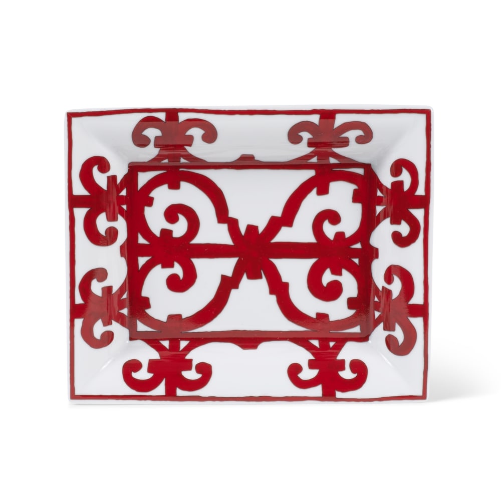 Hermès Paris. Vide-poche en porcelaine Balcon du Guadalquivir, base gainée de chè...: Hermès Paris. Vide-poche en porcelaine Balcon du Guadalquivir, base gainée de chèvre velours. Hermès Paris. Balcon du Guadalquivir porcelain trinket tray, base covered in velvet. D