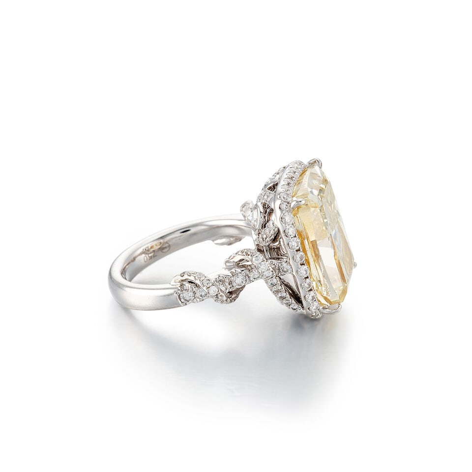 CMS: FANCY BROWNISH GREENISH YELLOW DIAMOND AND DIAMOND RING - 3