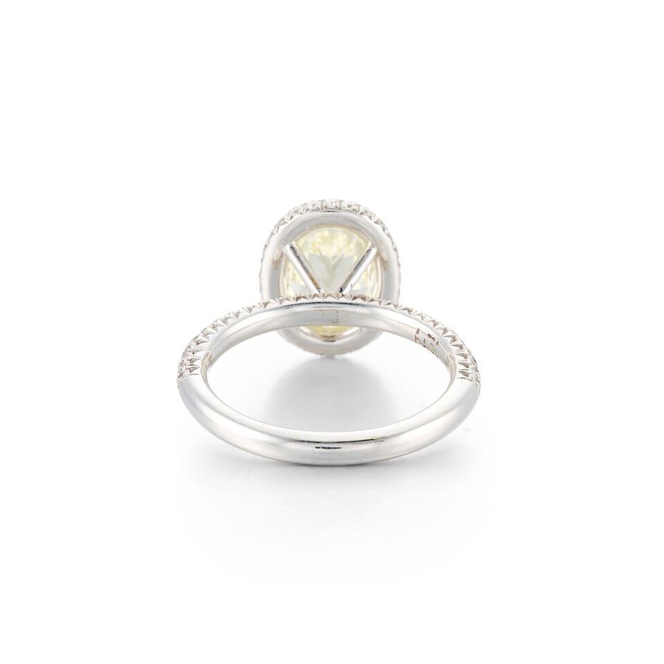 FANCY YELLOW DIAMOND AND DIAMOND RING - 3