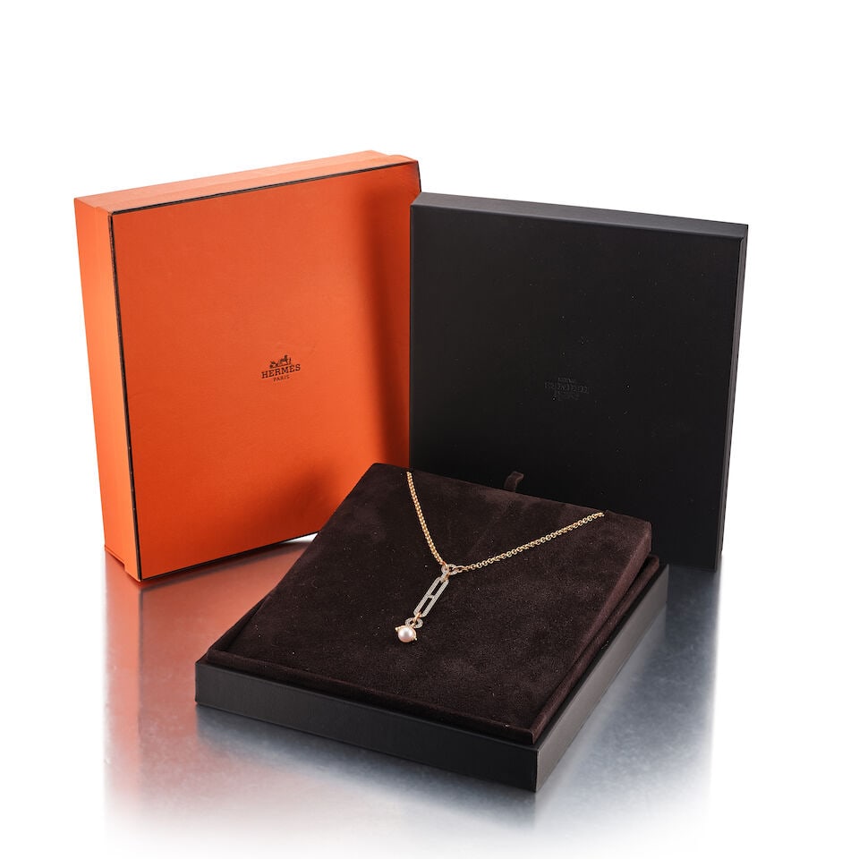 HERMÈS: CULTURED PEARL AND DIAMOND 'CHAINE D'ANCRE DANAE' NECKLACE - 4