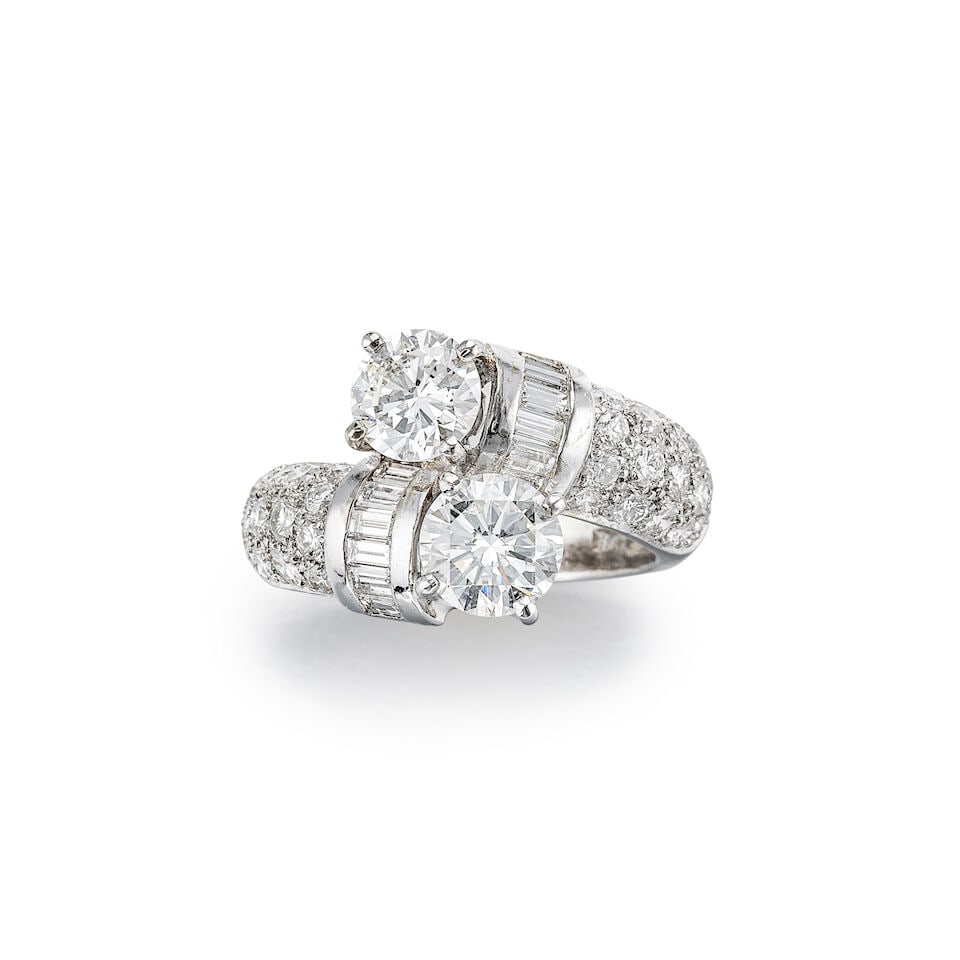 DIAMOND 'TOI ET MOI' RING: DIAMOND 'TOI ET MOI' RING 1.20克拉G色VVS1淨度鑽石配1.00克拉I色VVS2淨度鑽石戒指 Certificates: 2