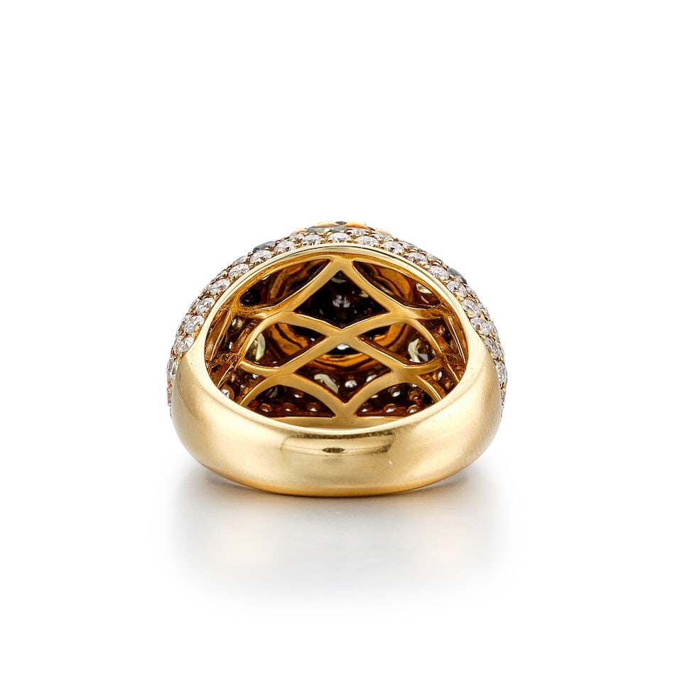 BLACK DIAMOND, COLOURED DIAMOND AND DIAMOND RING - 3