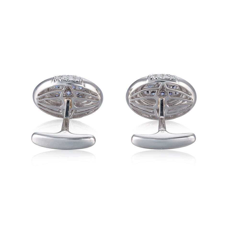 PAIR OF ALEXANDRITE CHRYSOBERYL AND DIAMOND CUFFLINKS - 3