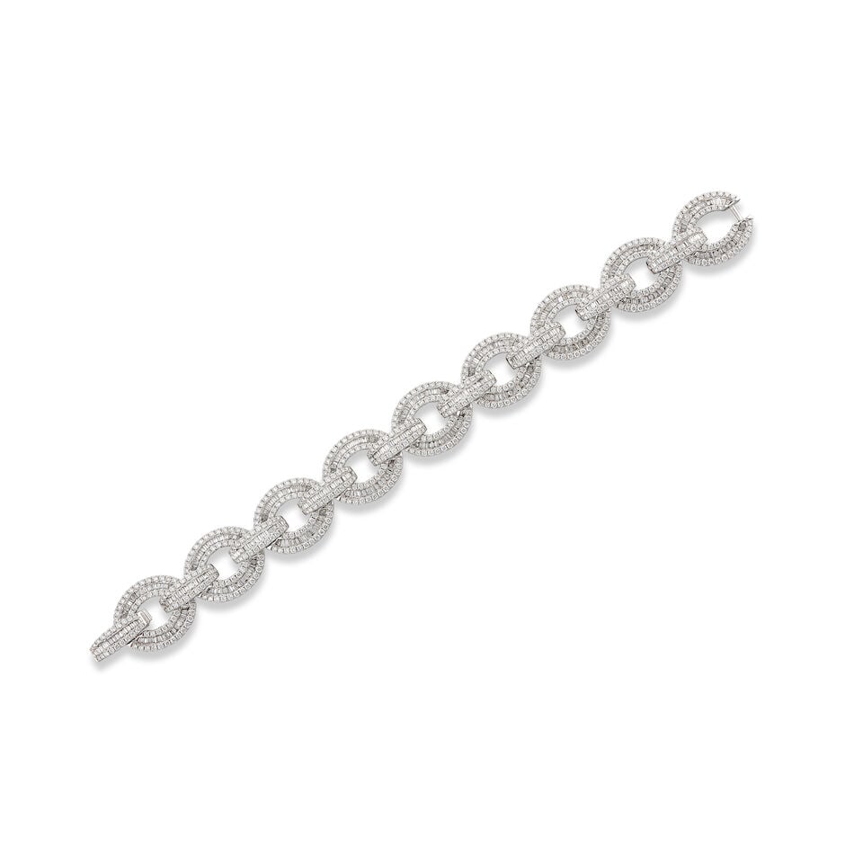 DIAMOND BRACELET: DIAMOND BRACELET 鑽石手鍊 Diamonds: approx. 7.45cts Metal: 18 karat white gold Length: 17.0cm Gross weight: 29.6g For further information on this lot please visit