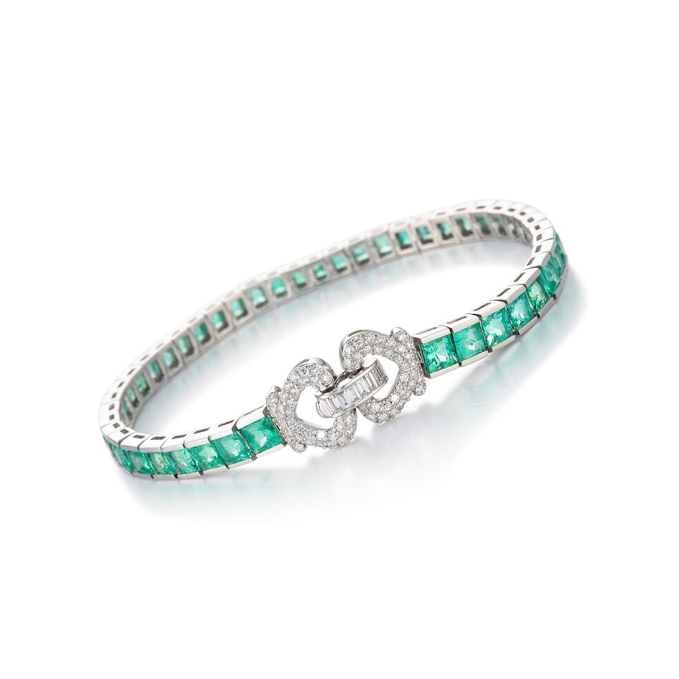 EMERALD AND DIAMOND BRACELET: EMERALD AND DIAMOND BRACELET 天然祖母綠配鑽石手鍊 Certificate: IGI, emeralds, natural, Green - Bluish Green, Colombia, indications of minor