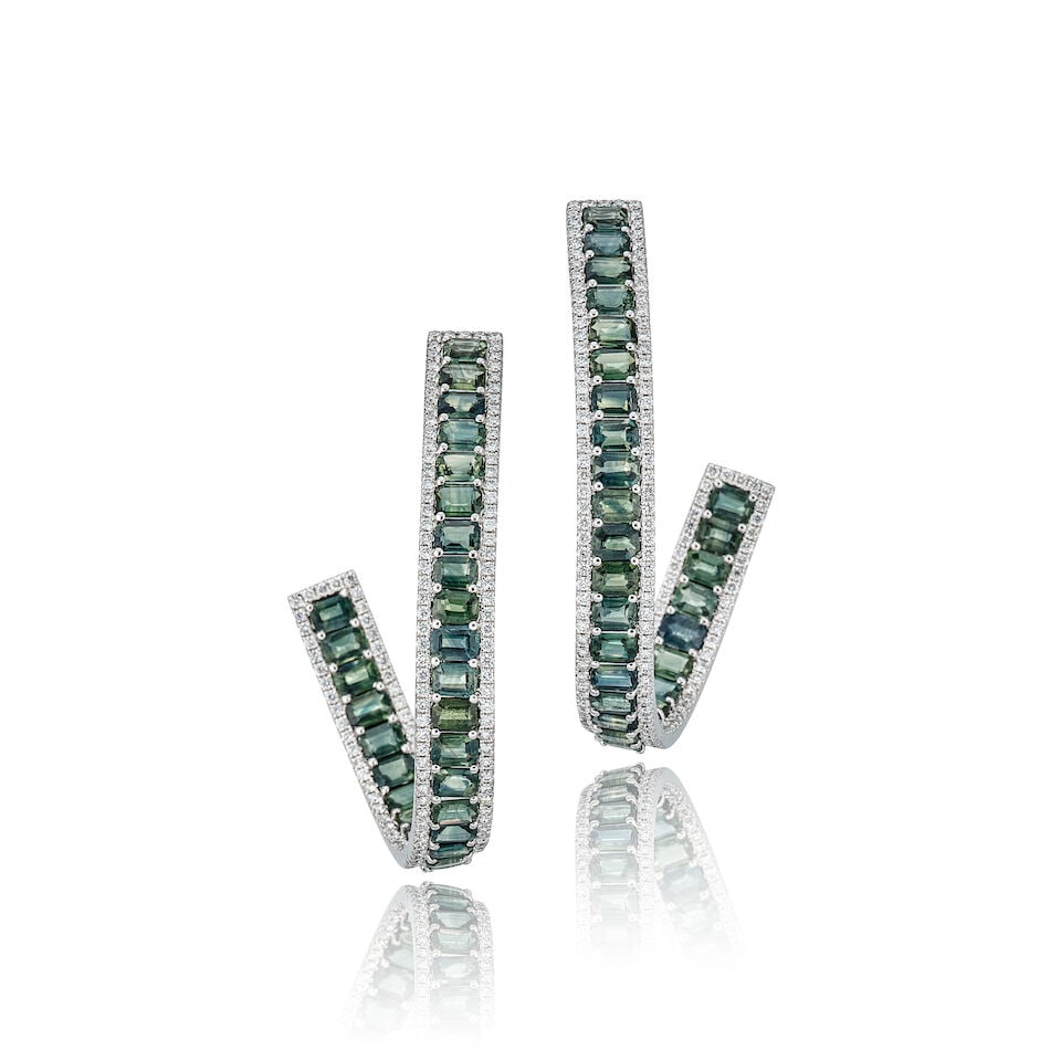 PAIR OF COLOURED SAPPHIRE AND DIAMOND EARRINGS: PAIR OF COLOURED SAPPHIRE AND DIAMOND EARRINGS 綠色剛玉配鑽石耳環 Coloured sapphires: stamped 11.72cts Diamonds: stamped 1.82cts Metal: 18 karat