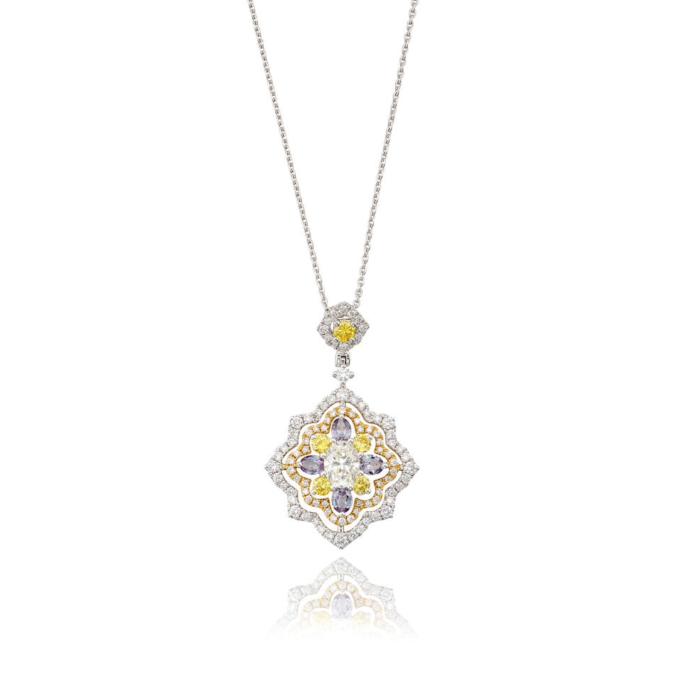 DIAMOND, ALEXANDRITE CHRYSOBERYL AND COLOURED DIAMOND PENDANT NECKLACE: DIAMOND, ALEXANDRITE CHRYSOBERYL AND COLOURED DIAMOND PENDANT