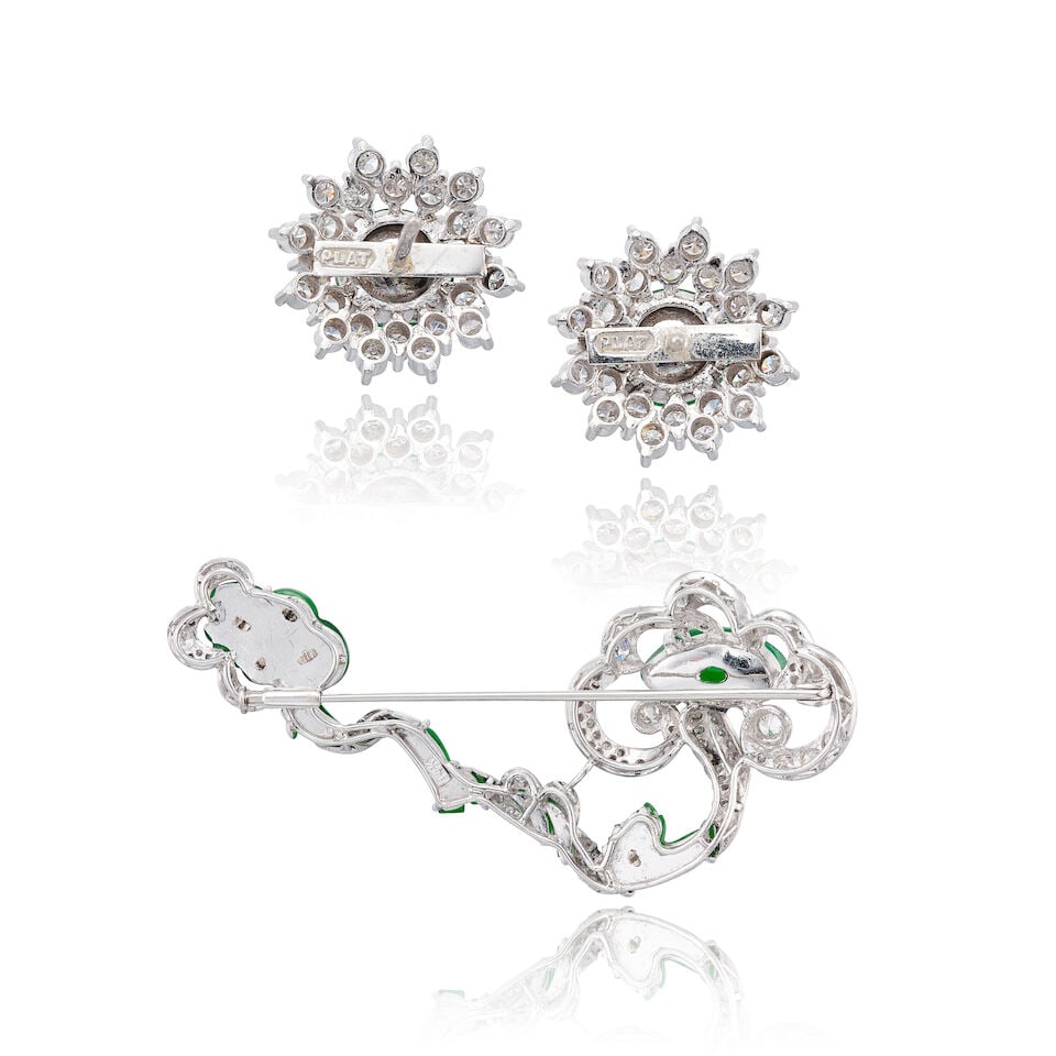 JADEITE AND DIAMOND BROOCH; AND PAIR OF JADEITE AND DIAMOND EARRINGS (2) - 4