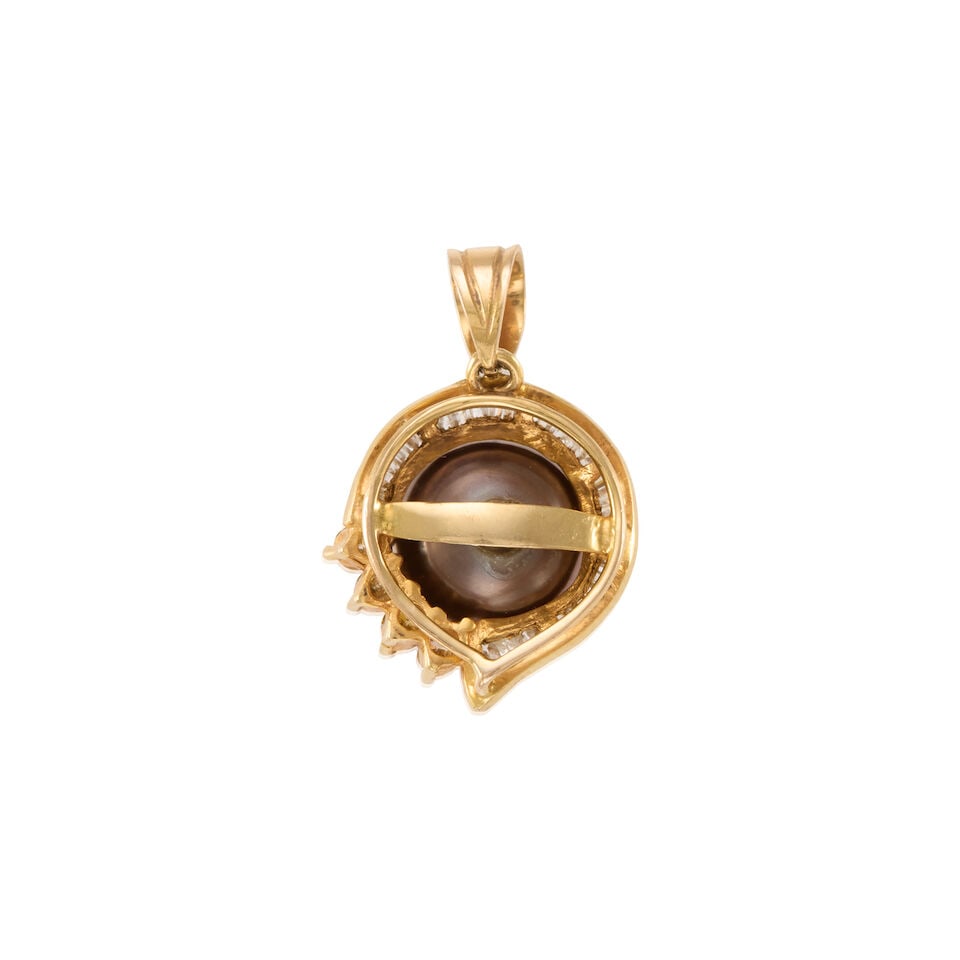 13K GOLD, CULTURED PEARL, AND DIAMOND PENDANT - 2