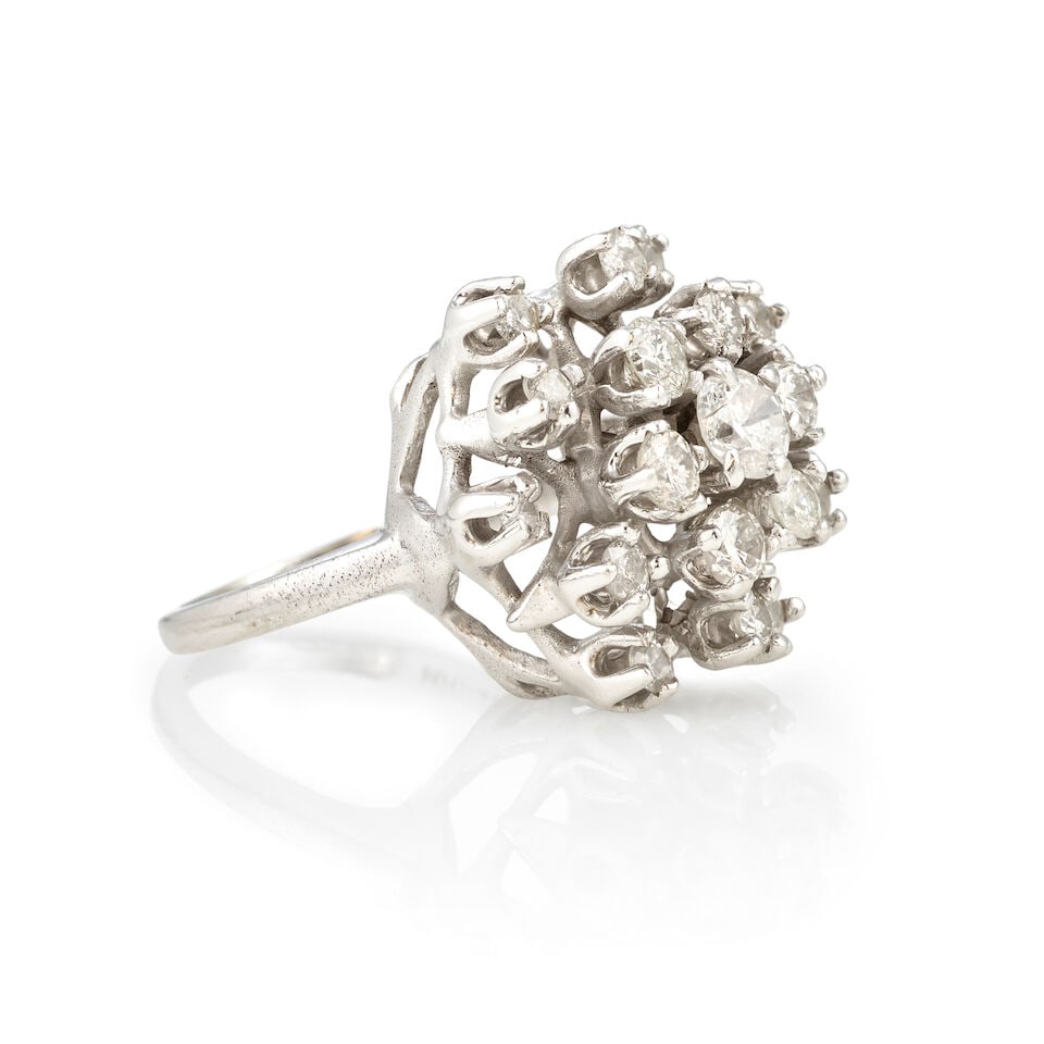 12K GOLD AND DIAMOND RING - 3