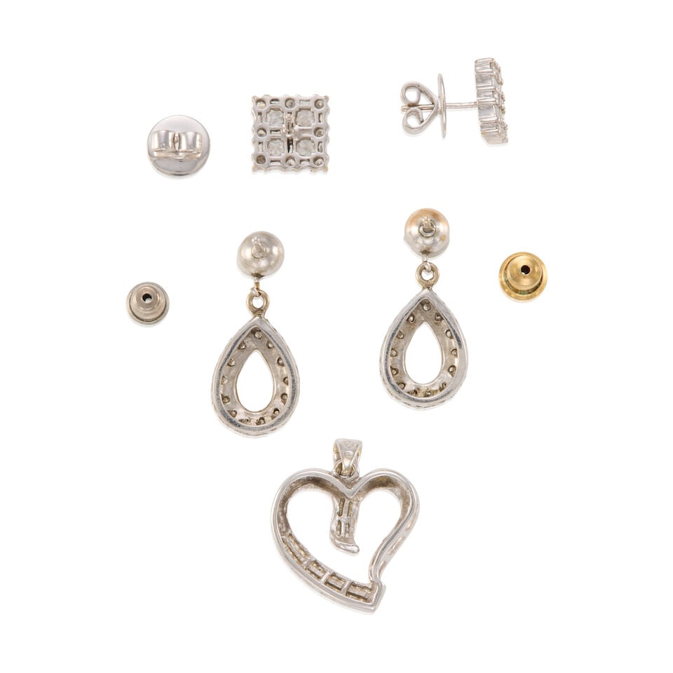 GROUP OF GOLD AND DIAMOND JEWELRY - 2
