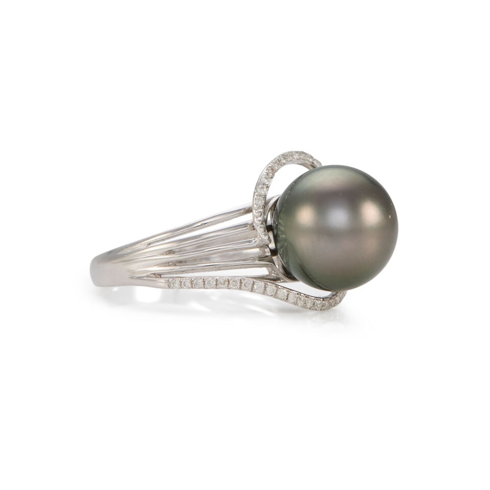 14K GOLD, CULTURED PEARL AND DIAMOND RING - 2