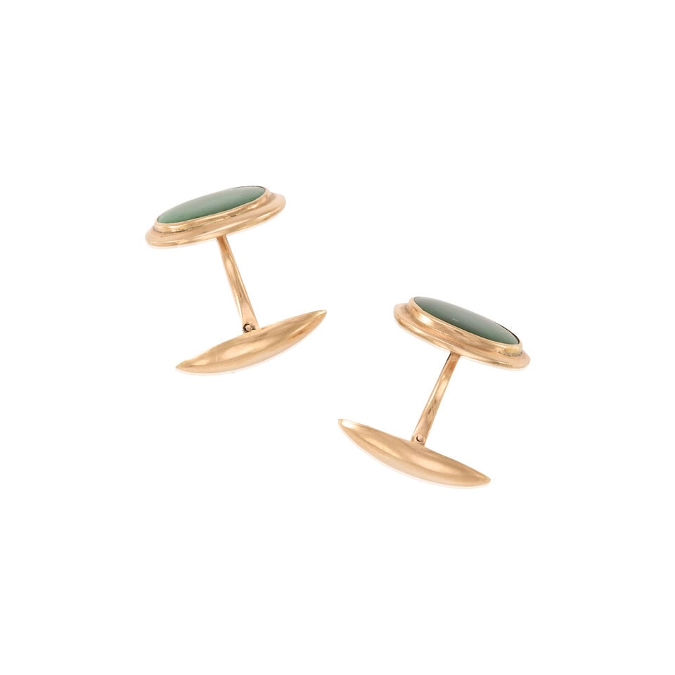 PAIR OF 14K GOLD AND JADE CUFFLINKS - 2