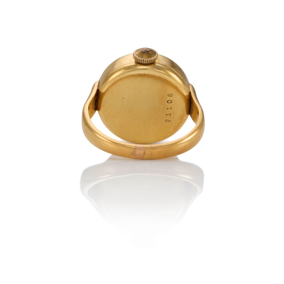 BUCHERER: VINTAGE 18K GOLD AND SYNTHETIC EMERALD WATCH RING - 2