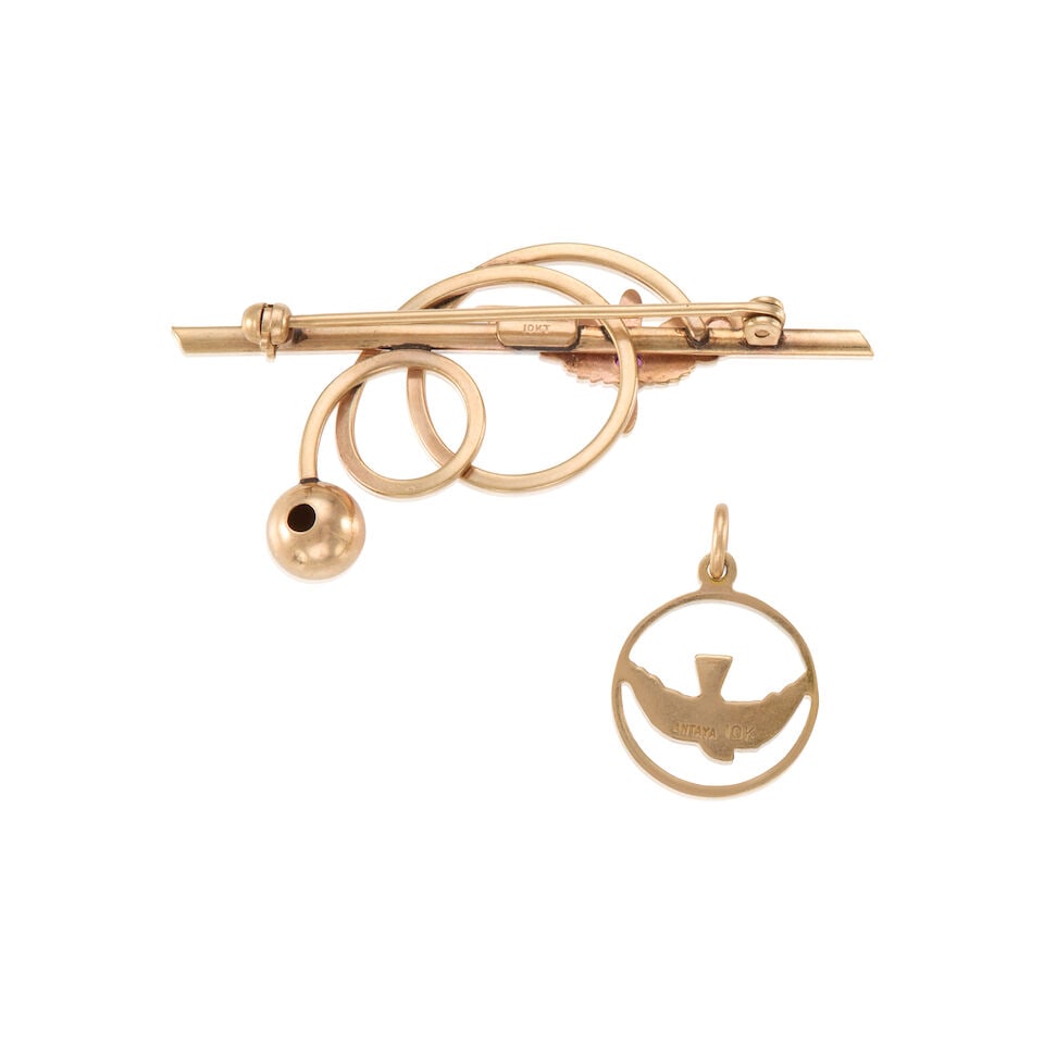 GROUP OF 10K GOLD JEWELRY - 2