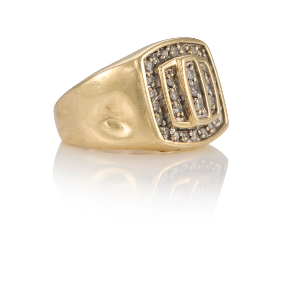 10K GOLD AND DIAMOND RING - 2