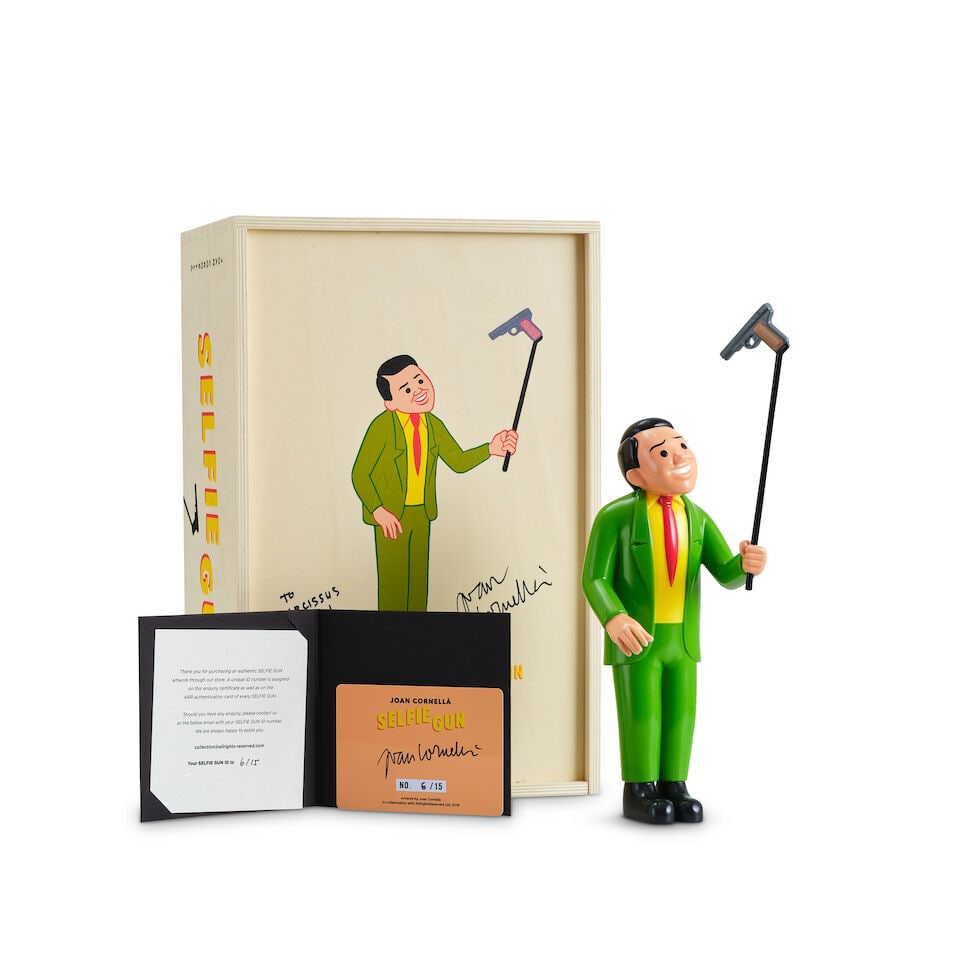 JOAN CORNELLÀ (B.1981) SELFIE GUN - 5