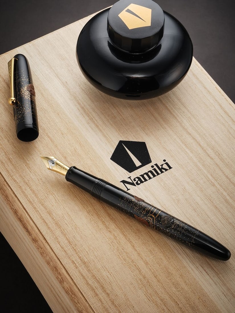 [NO RESERVE] NAMIKI | YUKARI 'ROCK GARDEN', A LIMITED PRODUCTION TOGIDASHI-HIRA MAKI-E AND LACQU...: [NO RESERVE] NAMIKI | YUKARI 'ROCK GARDEN', A LIMITED PRODUCTION TOGIDASHI-HIRA MAKI-E AND LACQUER FOUNTAIN PEN, BY KOKKOKAI COLLECTIVE, CIRCA 2013 Model: Yukari 'Rock Garden' Cap/Barrel/Clip: Black