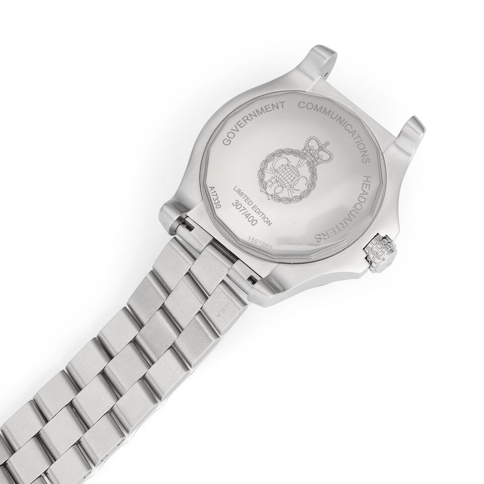 Breitling. A Limited Edition stainless steel automatic calendar bracelet watch made for The Gove... - 3