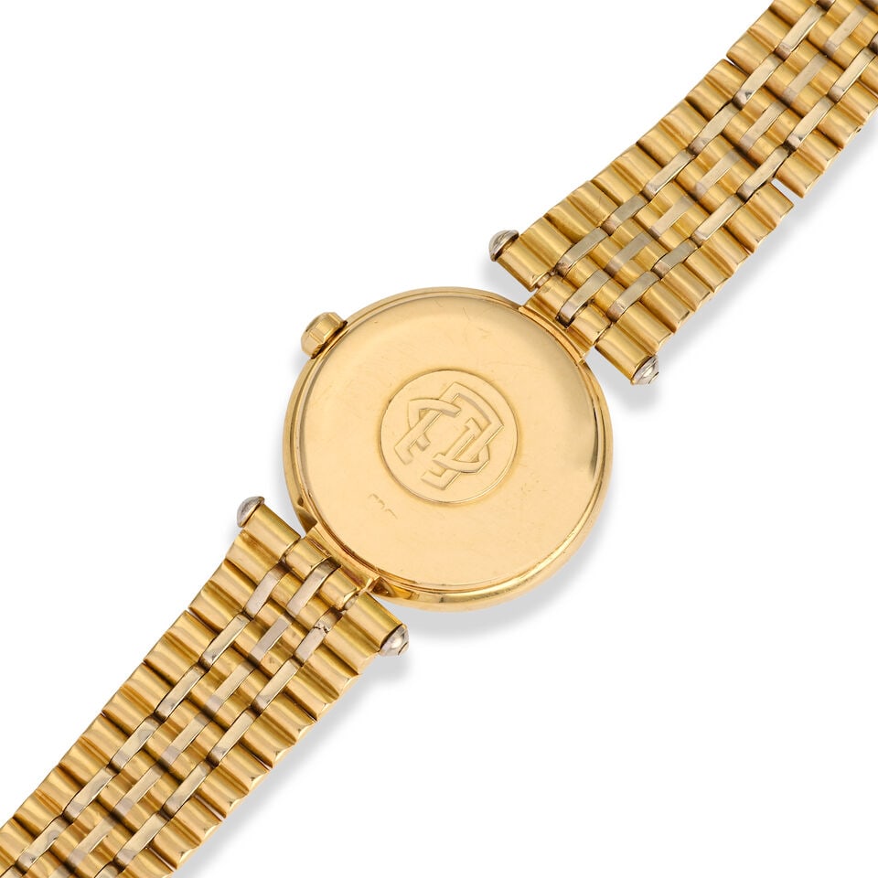 Van Cleef & Arpels. A lady's 18K gold and diamond set quartz bracelet watch La Collection, Circ... - 3
