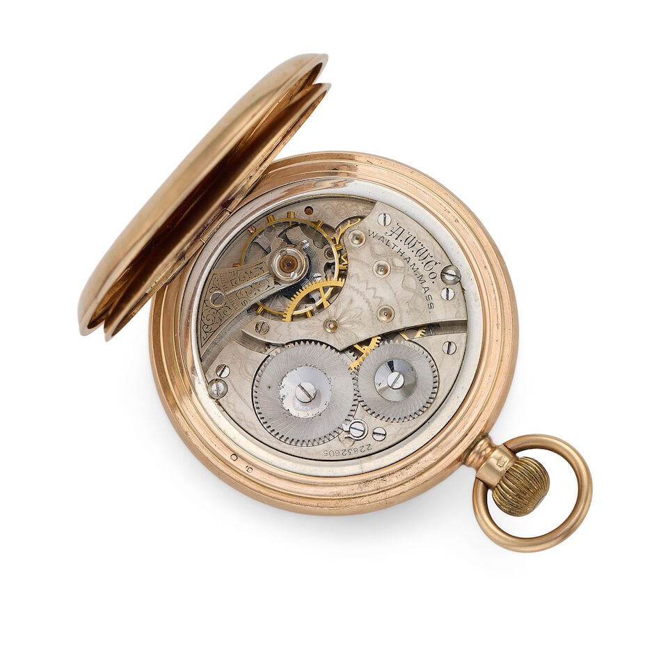 Waltham. A 9K gold keyless wind full hunter pocket watch with 9K gold chain Chester Hallmark for... - 2