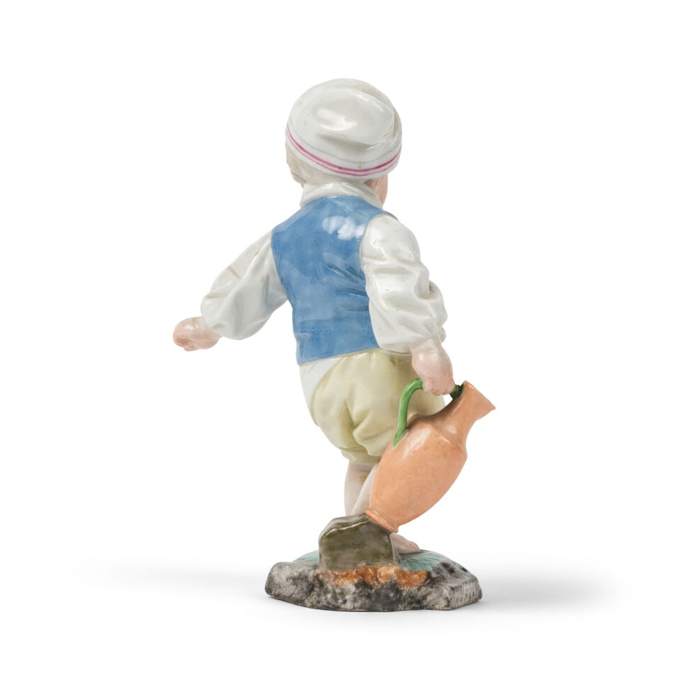Figure d'un garçon en porcelaine de Höchst, vers 1770 A Höchst figure of a boy, c... - 2