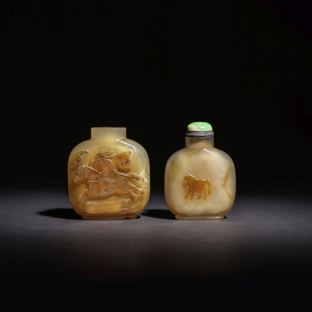 DEUX TABATIÈRES EN AGATE SCULPTÉE Dynastie Qing, XVIIIe/XIXe siècle (3) (1 of 1)