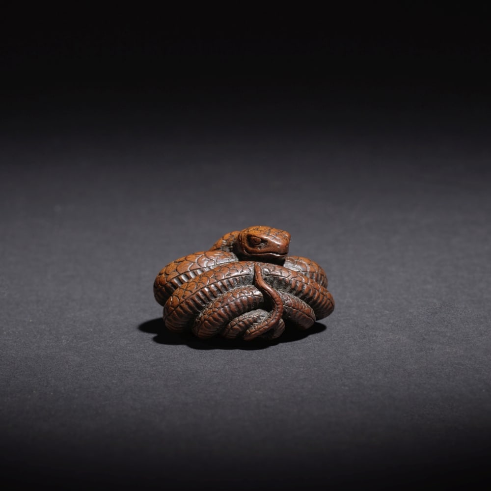 NETSUKE EN BOIS REPRÉSENTANT UN SERPENT Par Tametaka, Nagoya, XVIIIe siècle (1 of 1)