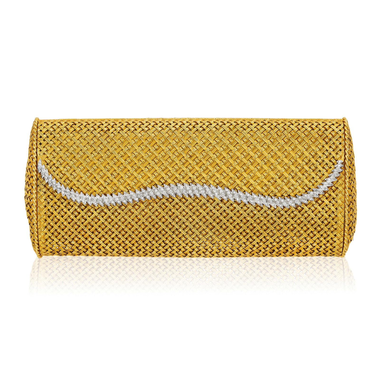 AN 18K GOLD, WHITE GOLD AND DIAMOND EVENING BAG: AN 18K GOLD, WHITE GOLD AND DIAMOND EVENING BAG Of woven design, the round brilliant and single cut diamond-set clasp opening to reveal a mirror; with maker's mark for CORLETTO; estimated total