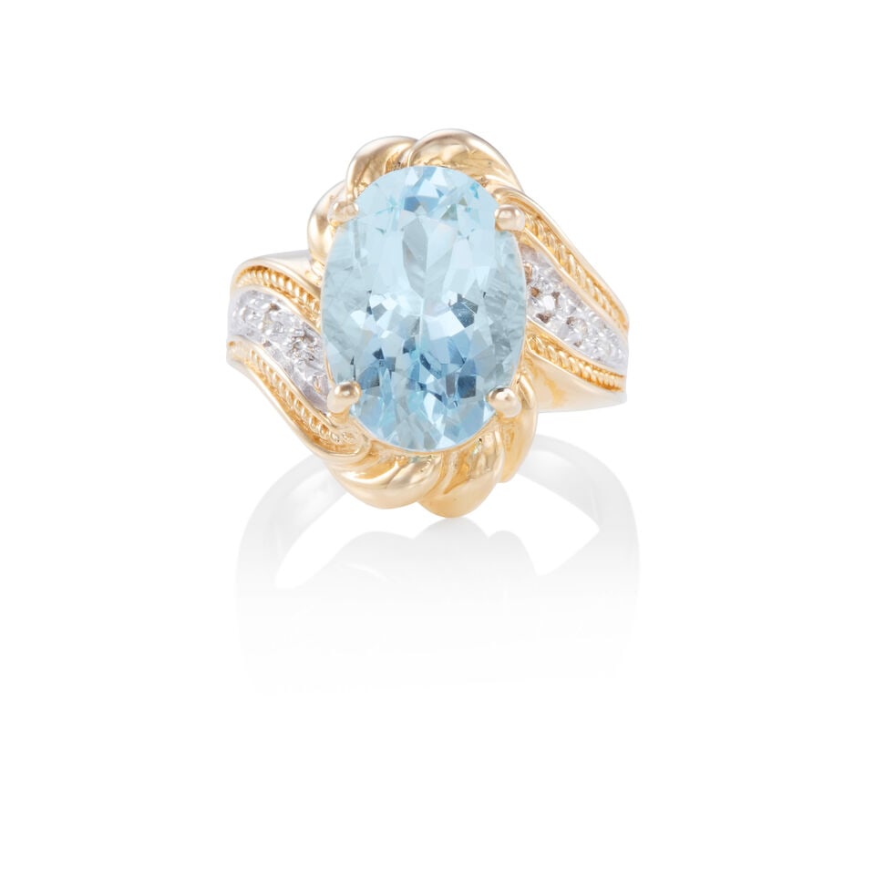 14K GOLD, AQUAMARINE, AND DIAMOND RING: 14K GOLD, AQUAMARINE, AND DIAMOND RING • 14K yellow gold • One oval shaped aquamarine weighing approximately 4.90 carats total • Six round shaped diamonds • Size 6 3/4 •