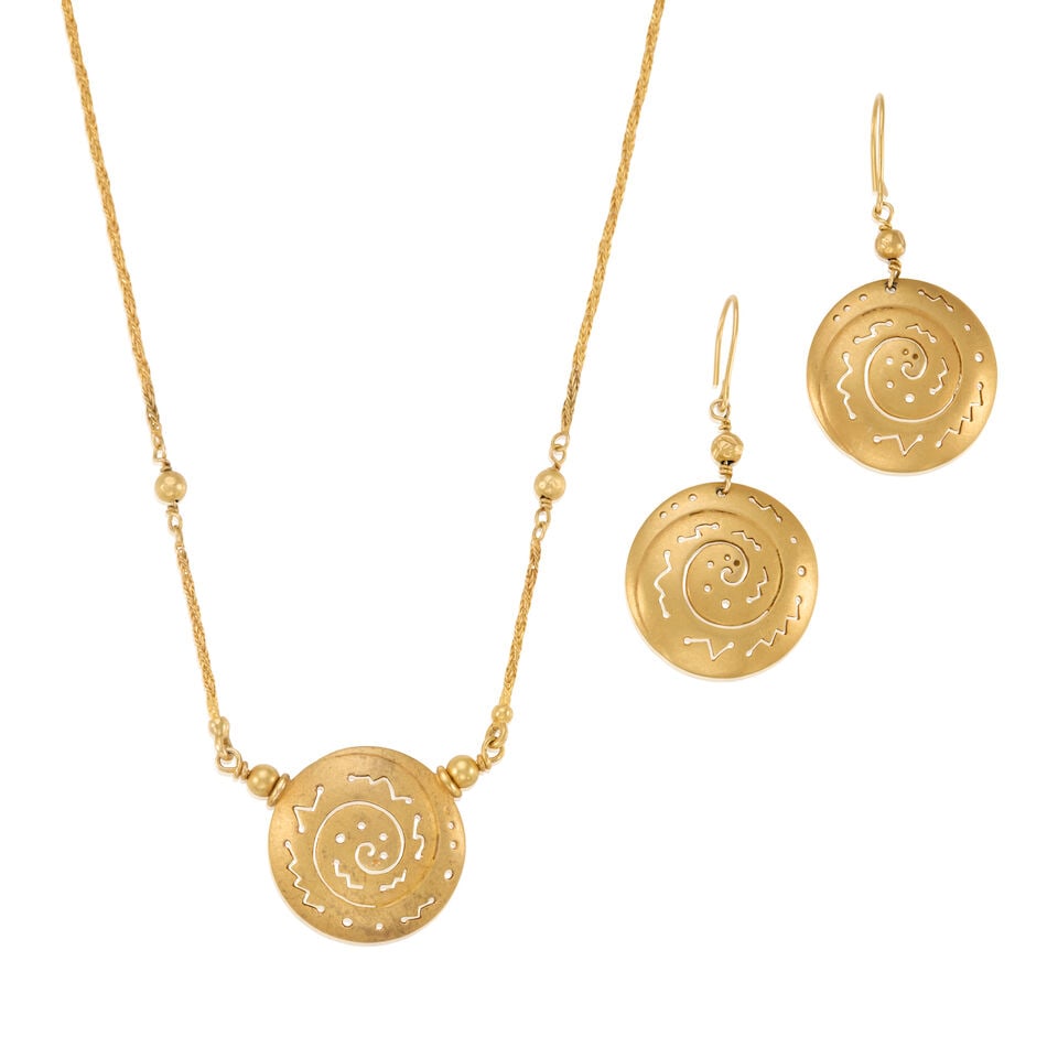 14K GOLD SET: 14K GOLD SET • 14 yellow gold • Length of necklace 20 1/4 in., earrings measure 2 x 1 in. • Estimated gross weight: 17.6 grams Footnotes: Overall condition, very good Metal stamped a