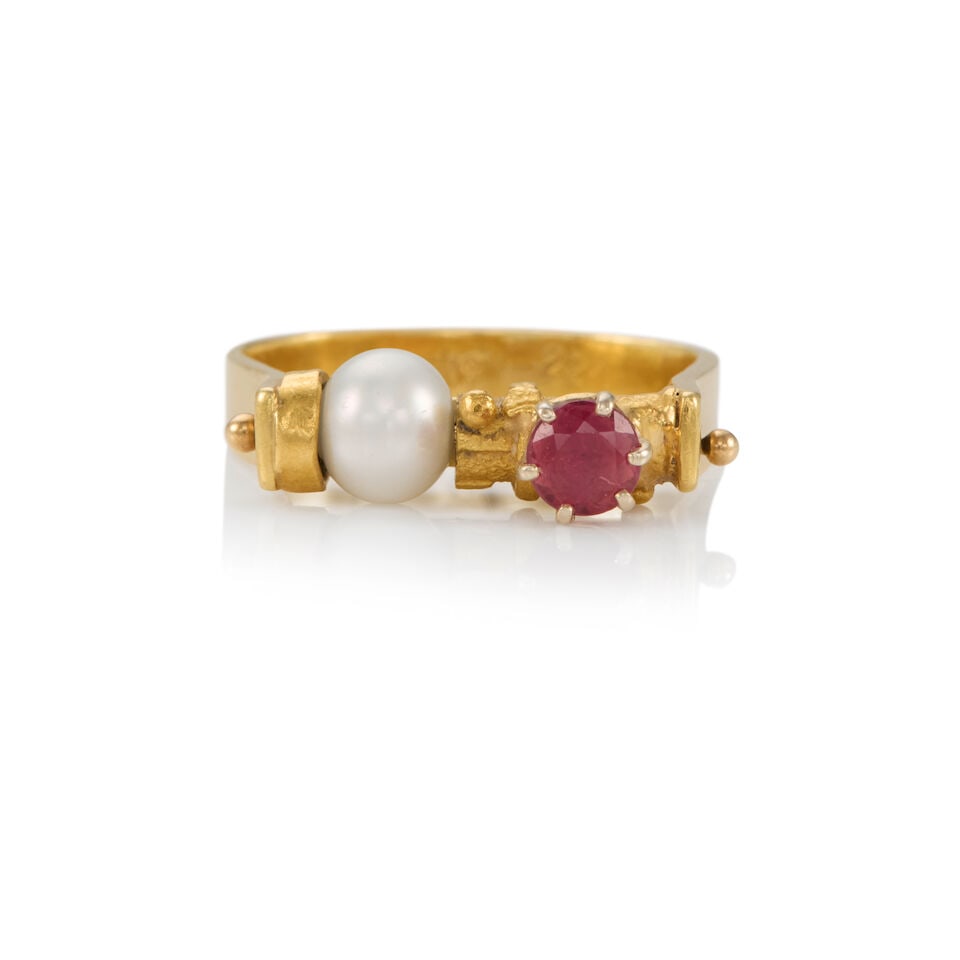 18K GOLD, CULTURED PEARL AND TOURMALINE RING: 18K GOLD, CULTURED PEARL AND TOURMALINE RING • 18k yellow gold • 1 drilled cultured pearl measuring approximately 5.90mm in diameter • 1 round pink tourmaline weighing approximately
