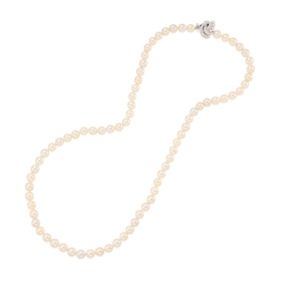 14K GOLD, CULTURED PEARL, AND DIAMOND NECKLACE: 14K GOLD, CULTURED PEARL, AND DIAMOND NECKLACE • 14K white gold • Numerous round brilliant diamonds weighing approximately 0.70 carat total • Numerous cultured pearls measuring