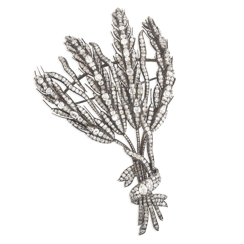 DIAMOND WHEATSHEAF JEWEL, EARLY 19TH CENTURY: DIAMOND WHEATSHEAF JEWEL, EARLY 19TH CENTURY Realistically modelled as four ears of wheat, tied with ribbon forming a wheatsheaf, set throughout with old cushion, old pear and rose-cut diamonds,