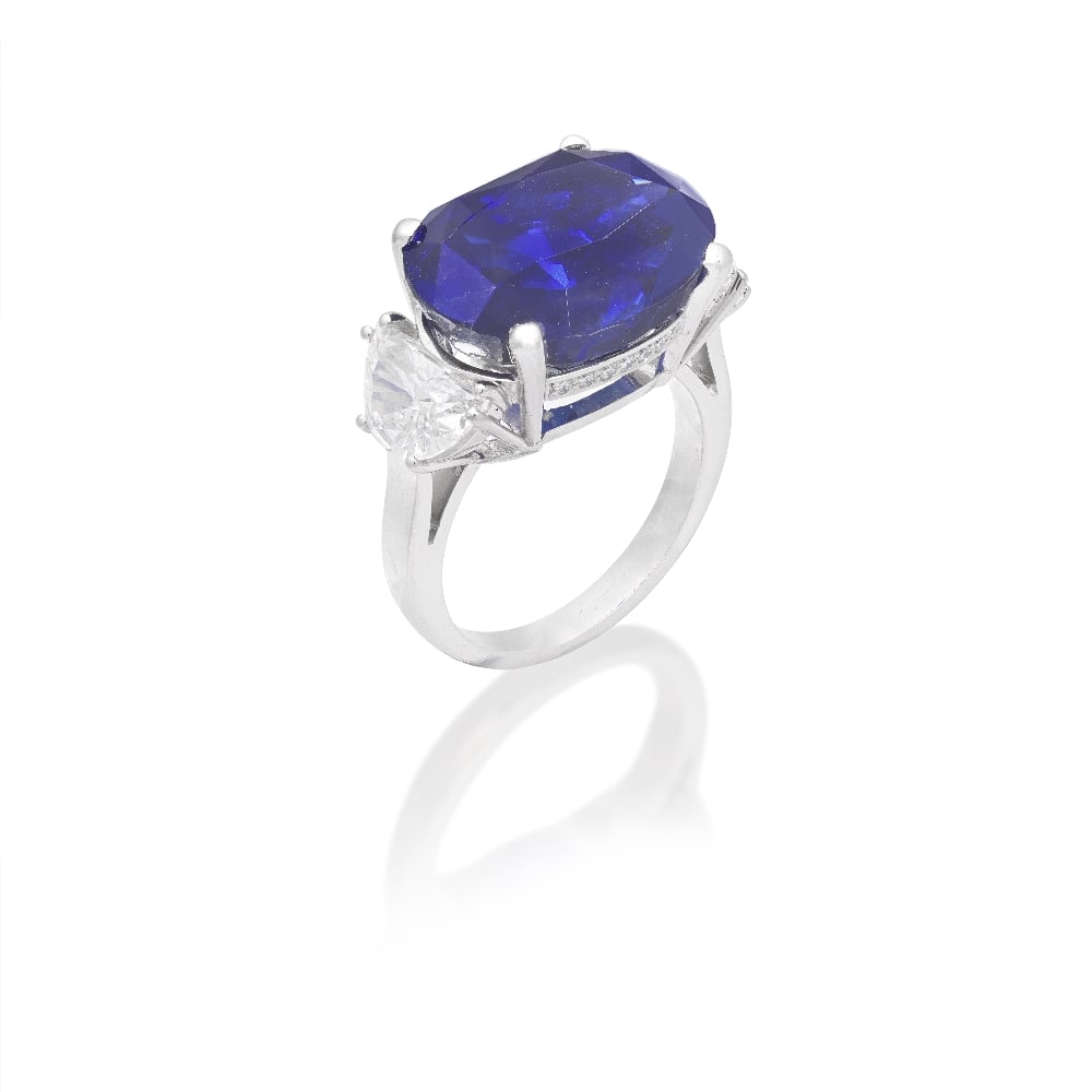 ALDAO: SAPPHIRE AND DIAMOND RING (1 of 1)
