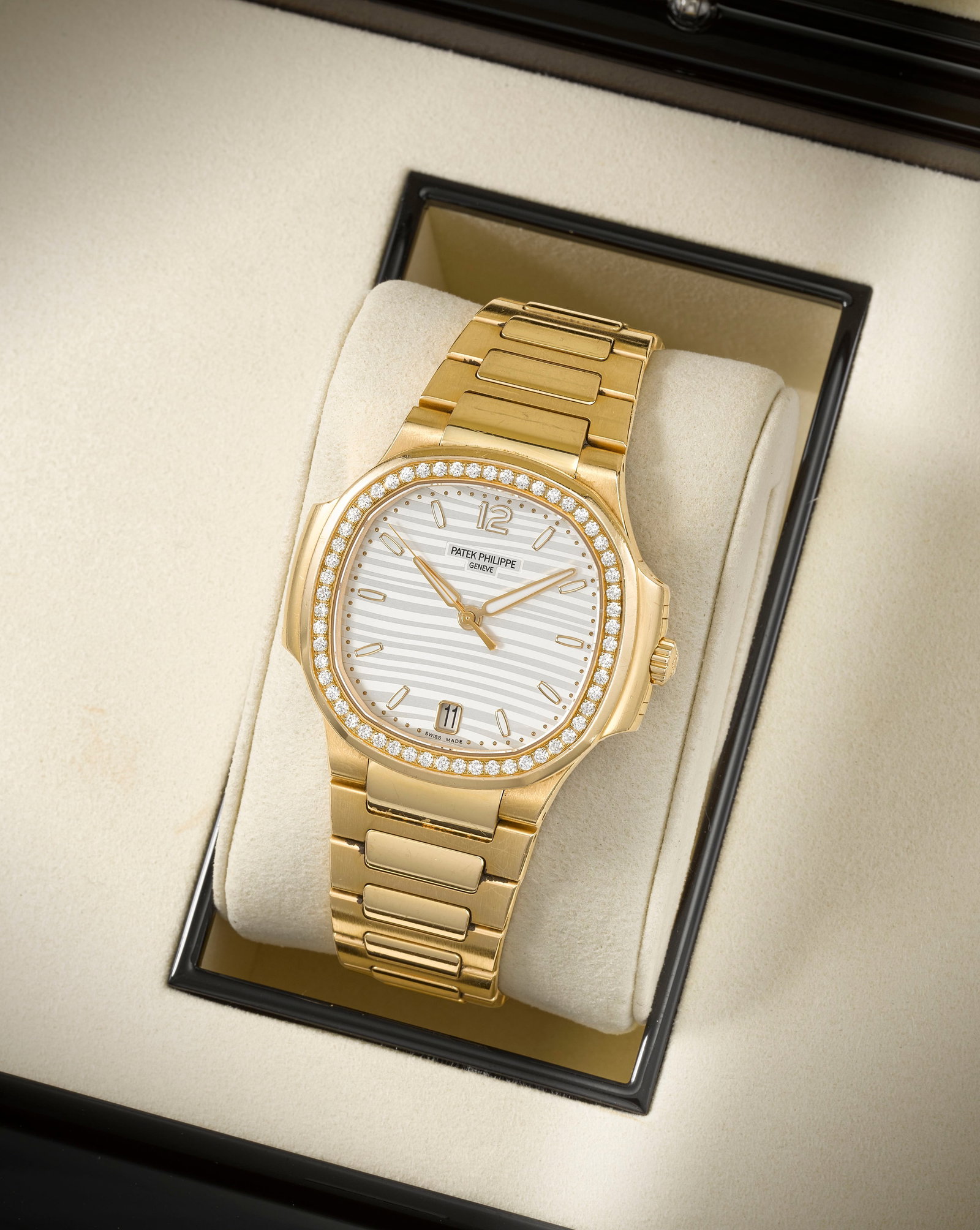 Patek Philippe. A fine and rare 18K rose gold diamond set automatic calendar bracelet watch Nau... (1 of 1)