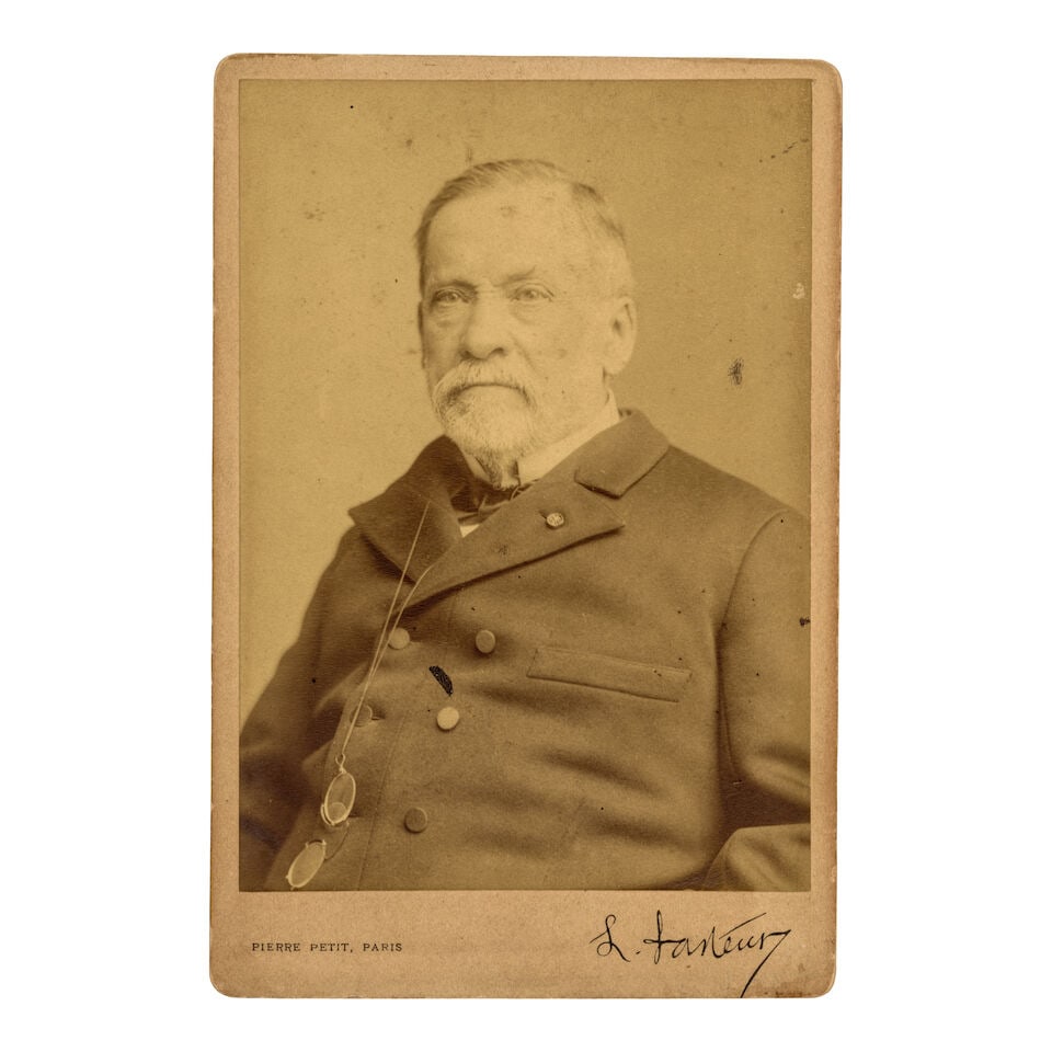 Portrait photograph signed by Pasteur. Pasteur, Louis. 1822-95. A[lphonse] Liébert, photogr...: Portrait photograph signed by Pasteur. Pasteur, Louis. 1822-95. A[lphonse] Liébert, photographer. 1827-1914. Portrait photograph signed by Pasteur. Paris, n.d. (1879 or later). (93 x 62 mm).