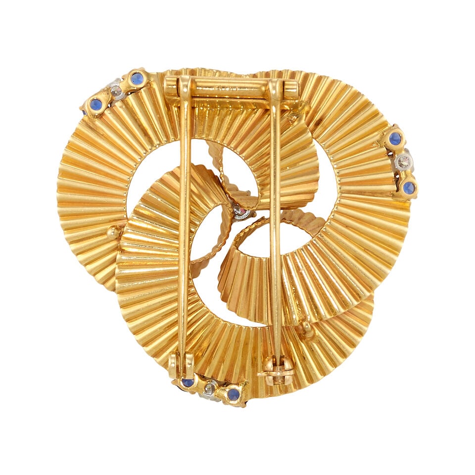 RAYMOND YARD: 14K GOLD, SAPPHIRE, AND DIAMOND BROOCH - 3