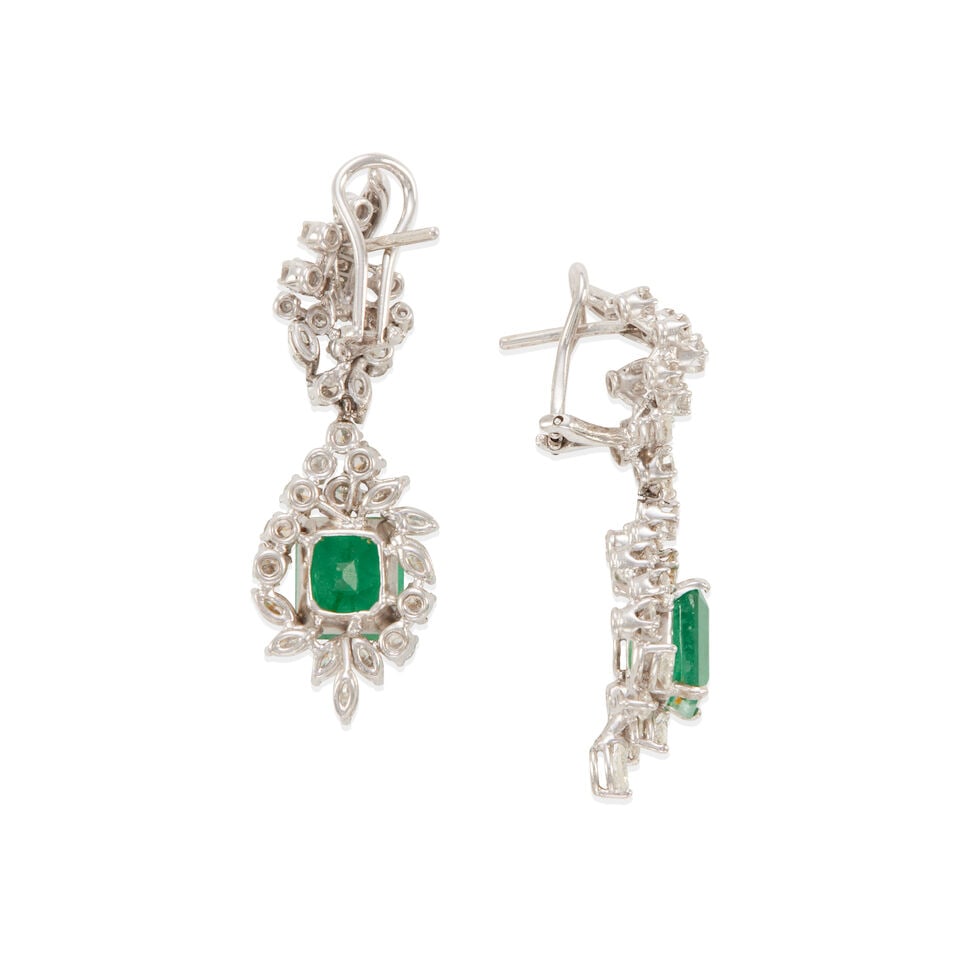 PAIR OF EMERALD AND DIAMOND EARRINGS - 3
