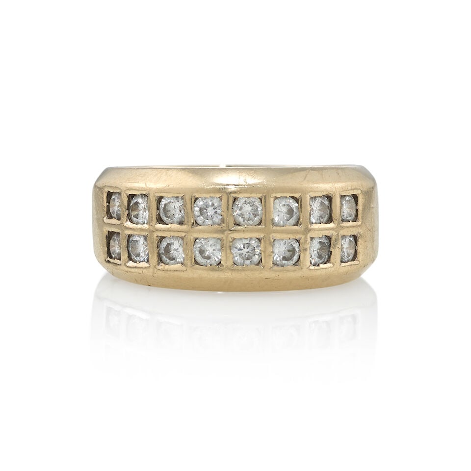 18K GOLD AND DIAMOND RING (1 of 2)