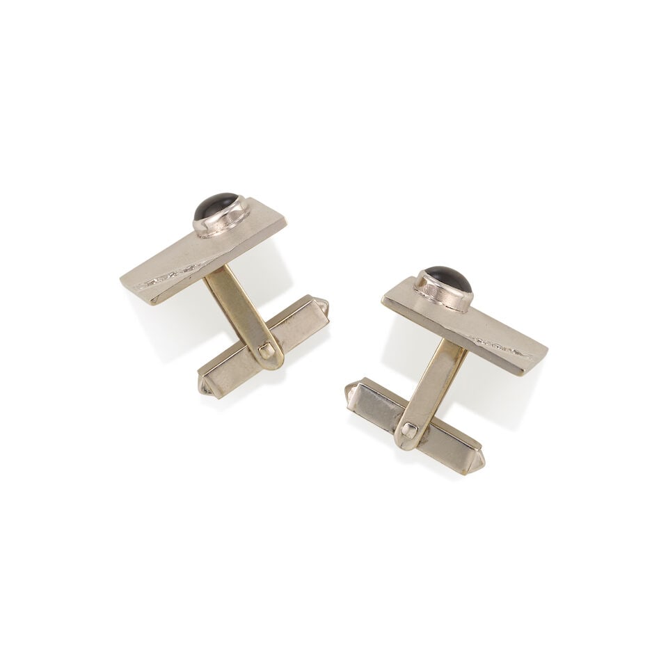 14K GOLD, SAPPHIRE, AND DIAMOND CUFFLINKS - 3