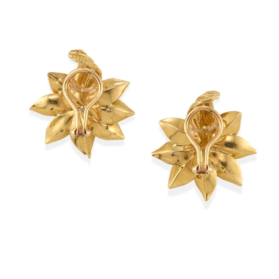 GOLD AND DIAMOND EARRINGS - 2