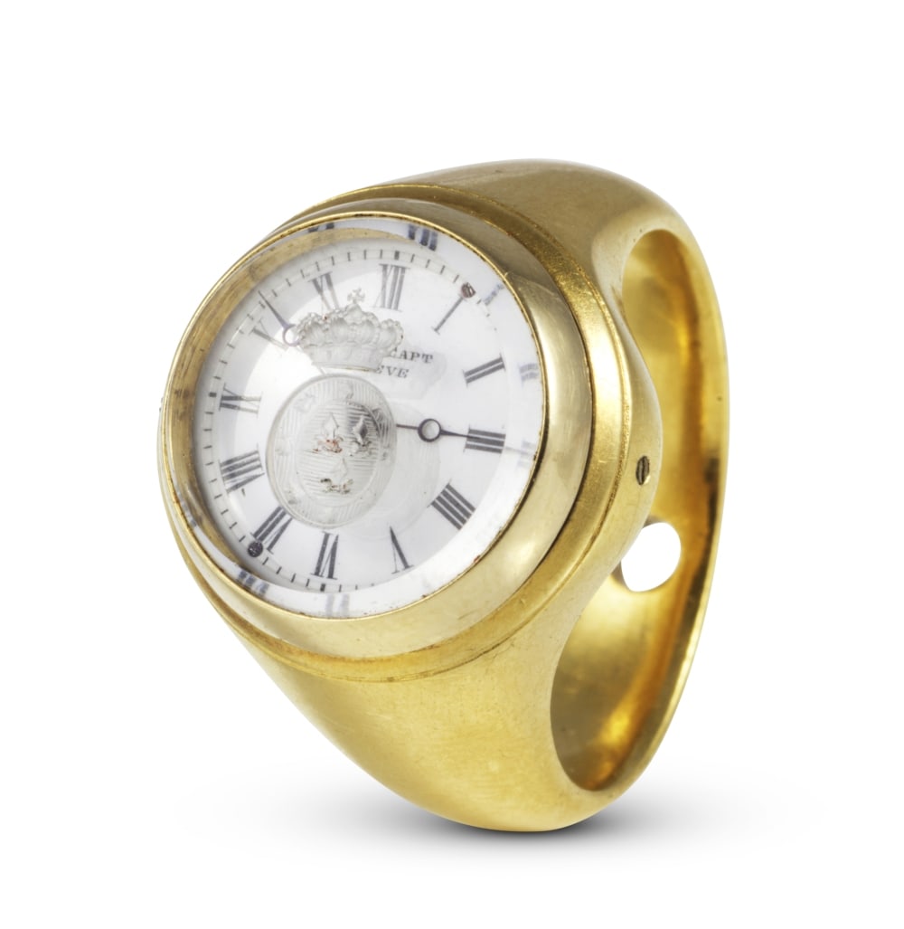 Henry Capt. A unique and very interesting 22K key wind watch royal ring bearing the Bourbon Orl&... (1 of 1)