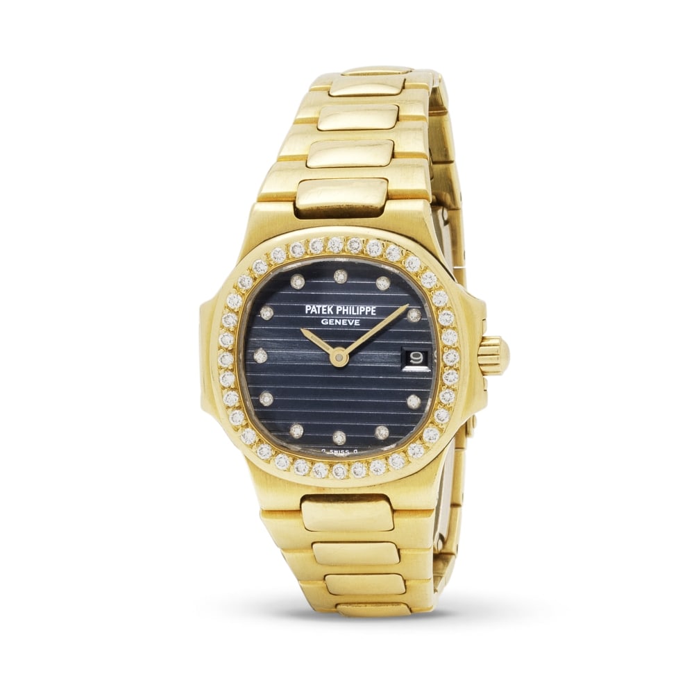 Patek Philippe. A very fine and rare lady's 18K gold quartz calendar bracelet watch with diamond...: Patek Philippe. A very fine and rare lady's 18K gold quartz calendar bracelet watch with diamond set bezel and hour markers Patek Philippe. Belle et rare montre bracelet de dame en or jaune 18K (750) 