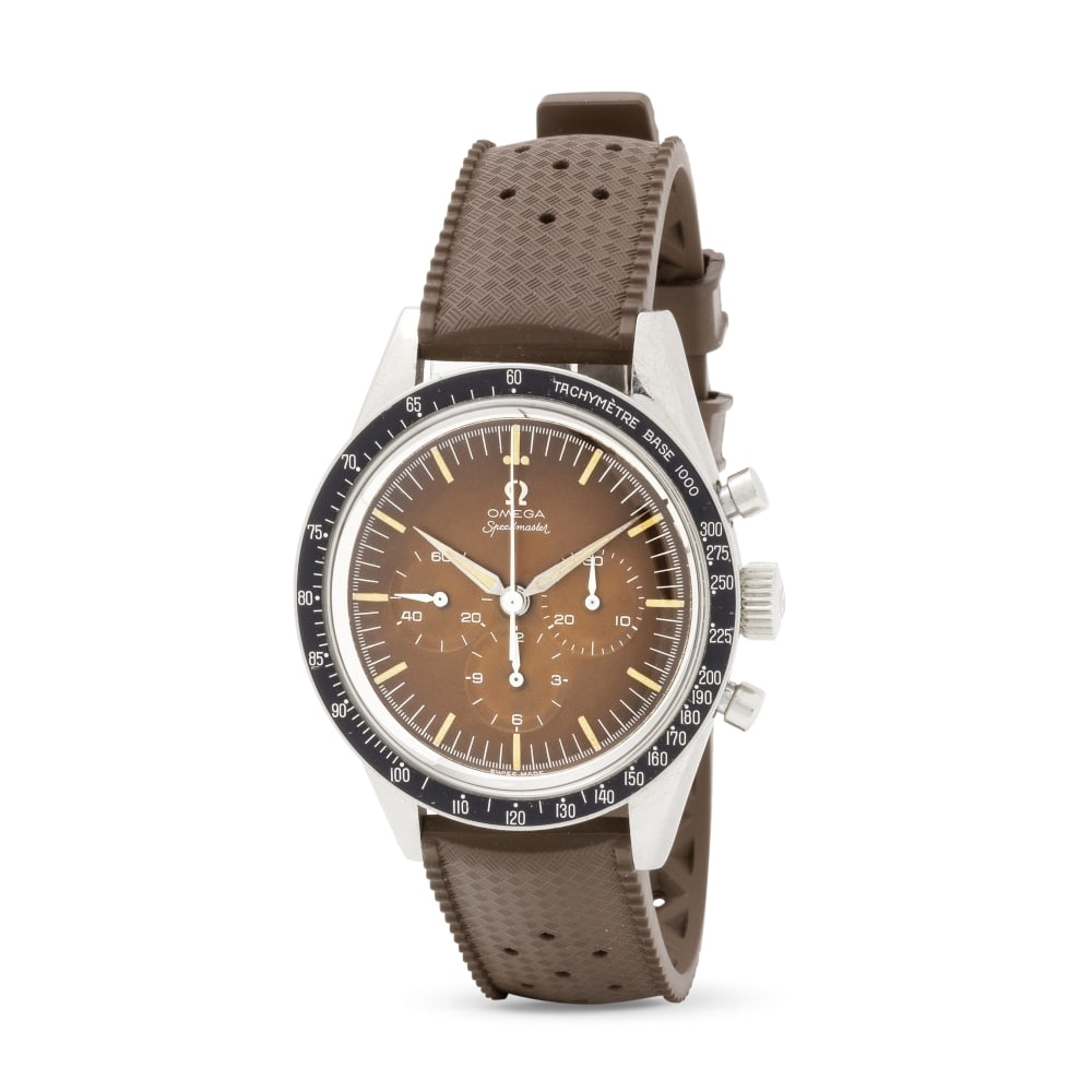 Omega. A fine, rare and early stainless steel manual wind chronographe bracelet watch with a ver...: Omega. A fine, rare and early stainless steel manual wind chronographe bracelet watch with a very attractive tropical 'chocolate' dial Omega. Beau et rare chronographe bracelet en acier avec très
