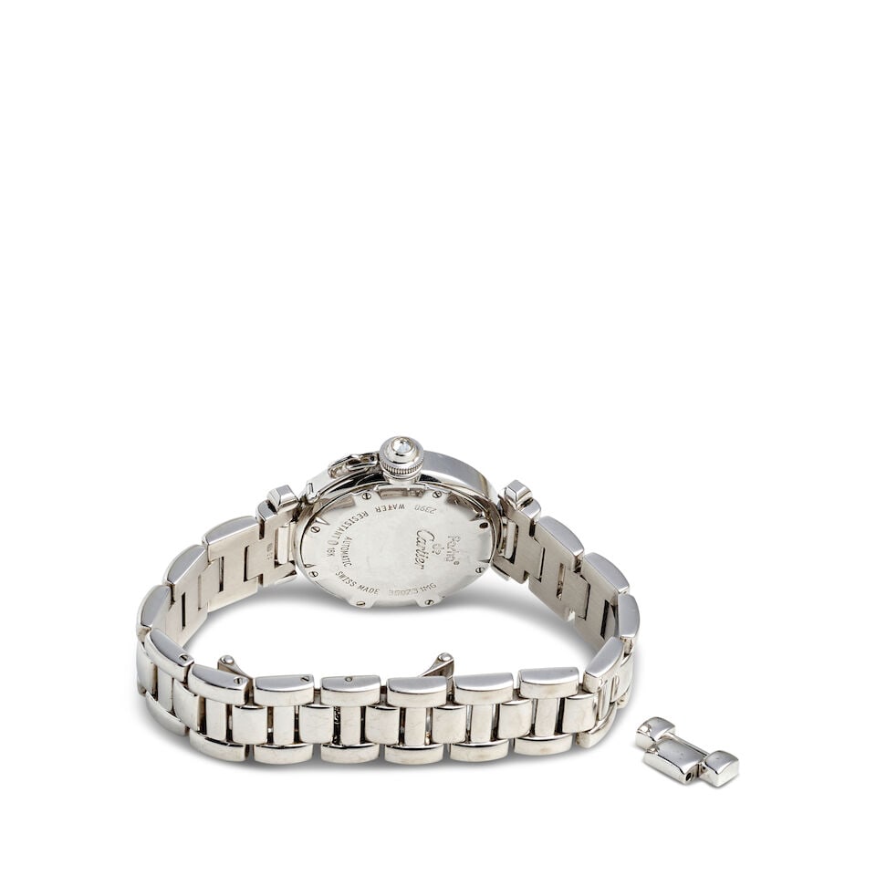 CARTIER. AN 18K WHITE GOLD AUTOMATIC CALENDAR BRACELET WATCH Pasha, Ref: 2398, c. 2000s - 2